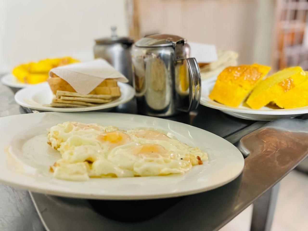 Blue Moon Residency Jinnah Super Islamabad Eksteriør billede