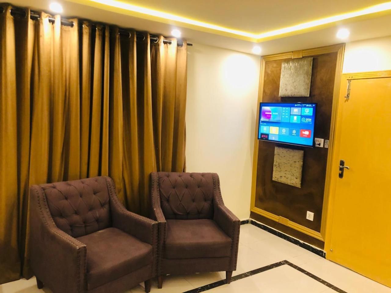 Blue Moon Residency Jinnah Super Islamabad Eksteriør billede