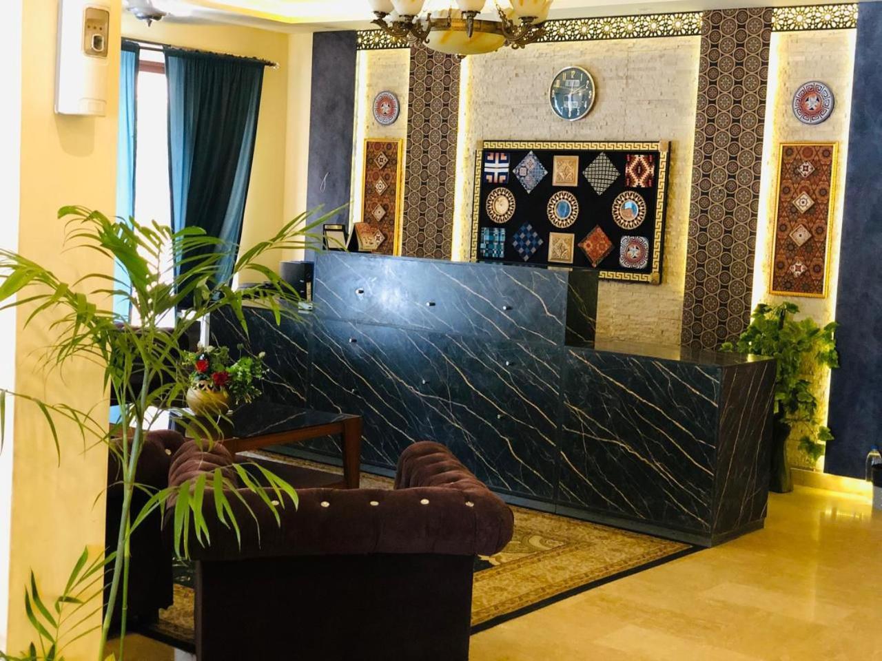 Blue Moon Residency Jinnah Super Islamabad Eksteriør billede