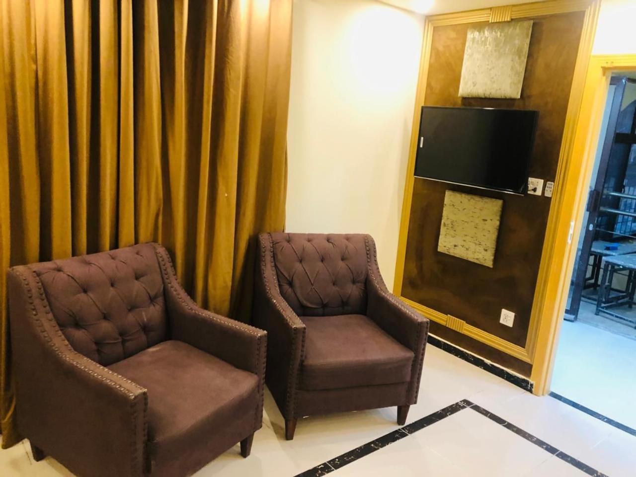 Blue Moon Residency Jinnah Super Islamabad Eksteriør billede