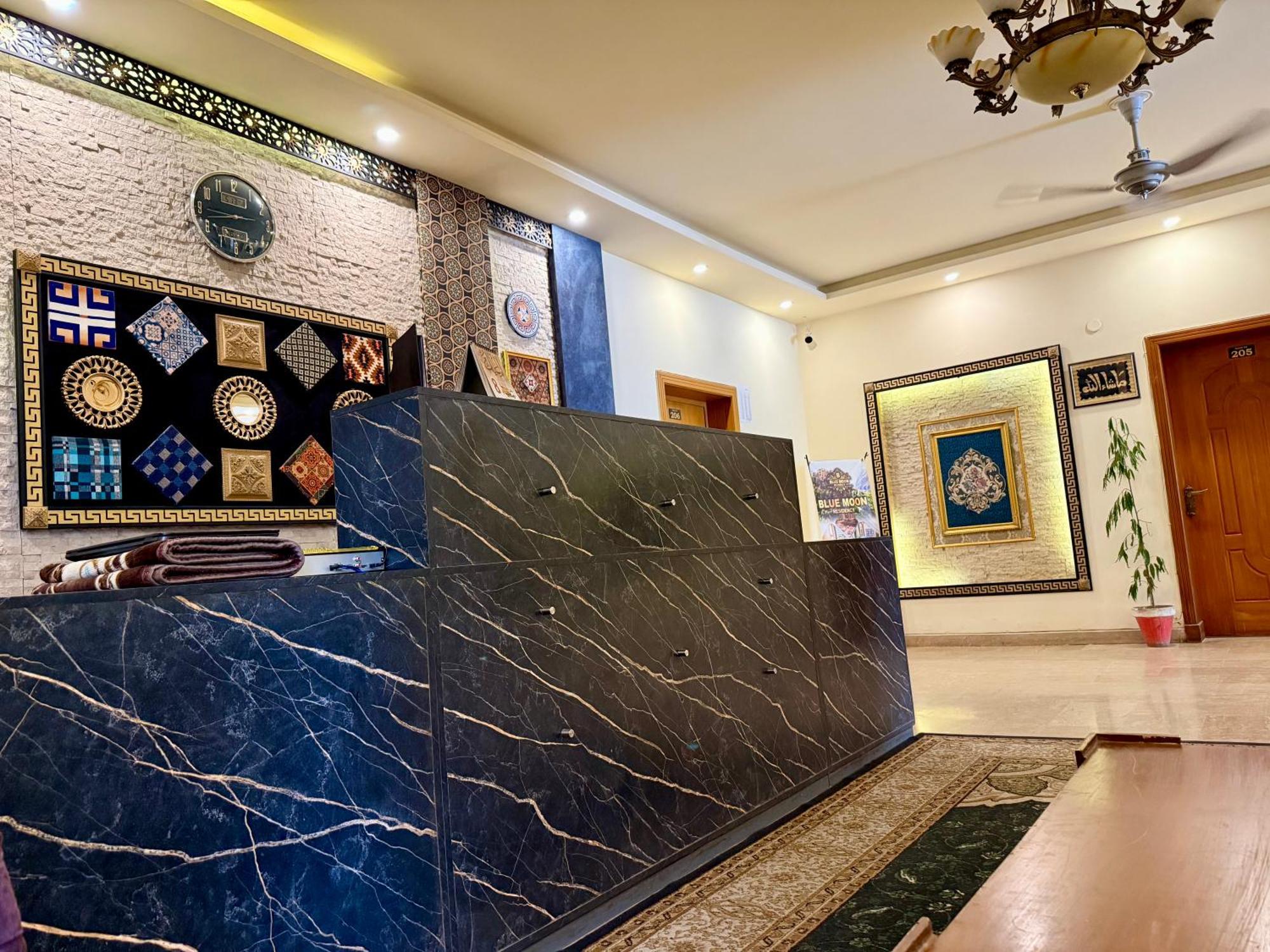 Blue Moon Residency Jinnah Super Islamabad Eksteriør billede